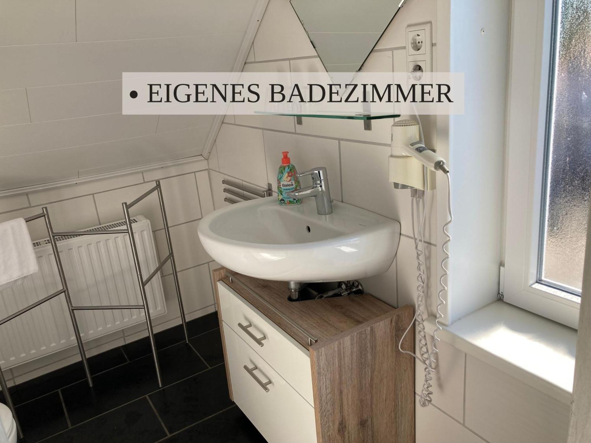 Haus Krabbe, Apartment 10, Naehe Bremerhaven, Fuer 1-2 Personen, 2 Schlafzimmer, Einzelbetten, Zweite Etage, Zentral Gelegen, Bis Zu 2 Hunden Kostenfrei Willkommen 弗雷门 外观 照片
